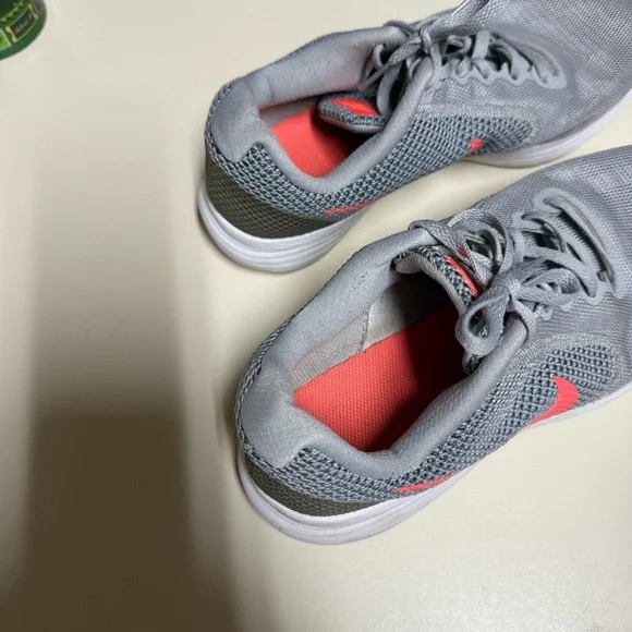 Nike Revolution Womens Running Shoes Orange Gray Size 8.5 - Picture 7 of 9